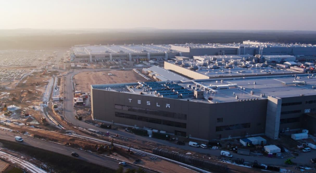 INSIGHT Tesla Grünheide Production Crisis Threatens European Expansion