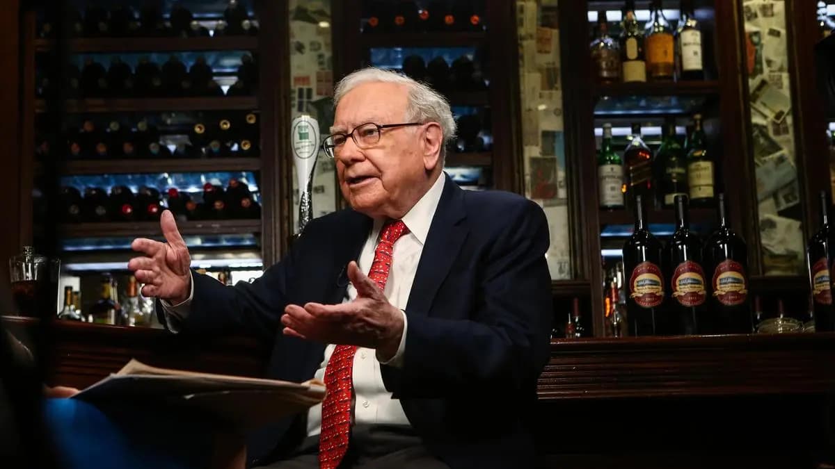 Buffett's Strategic Shift: Implications for Media and Tech Investments