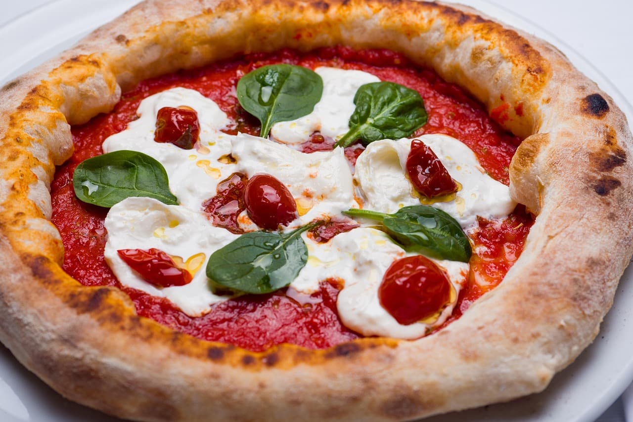 URGENT: Pizza Hut Franchisee Sues Over AI Disaster 2026