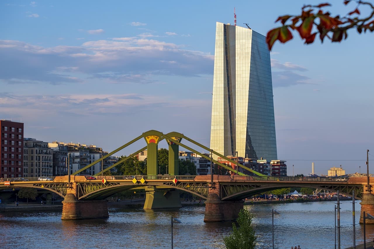 ECB's Good Position: Inflation Eases After Rate Hike